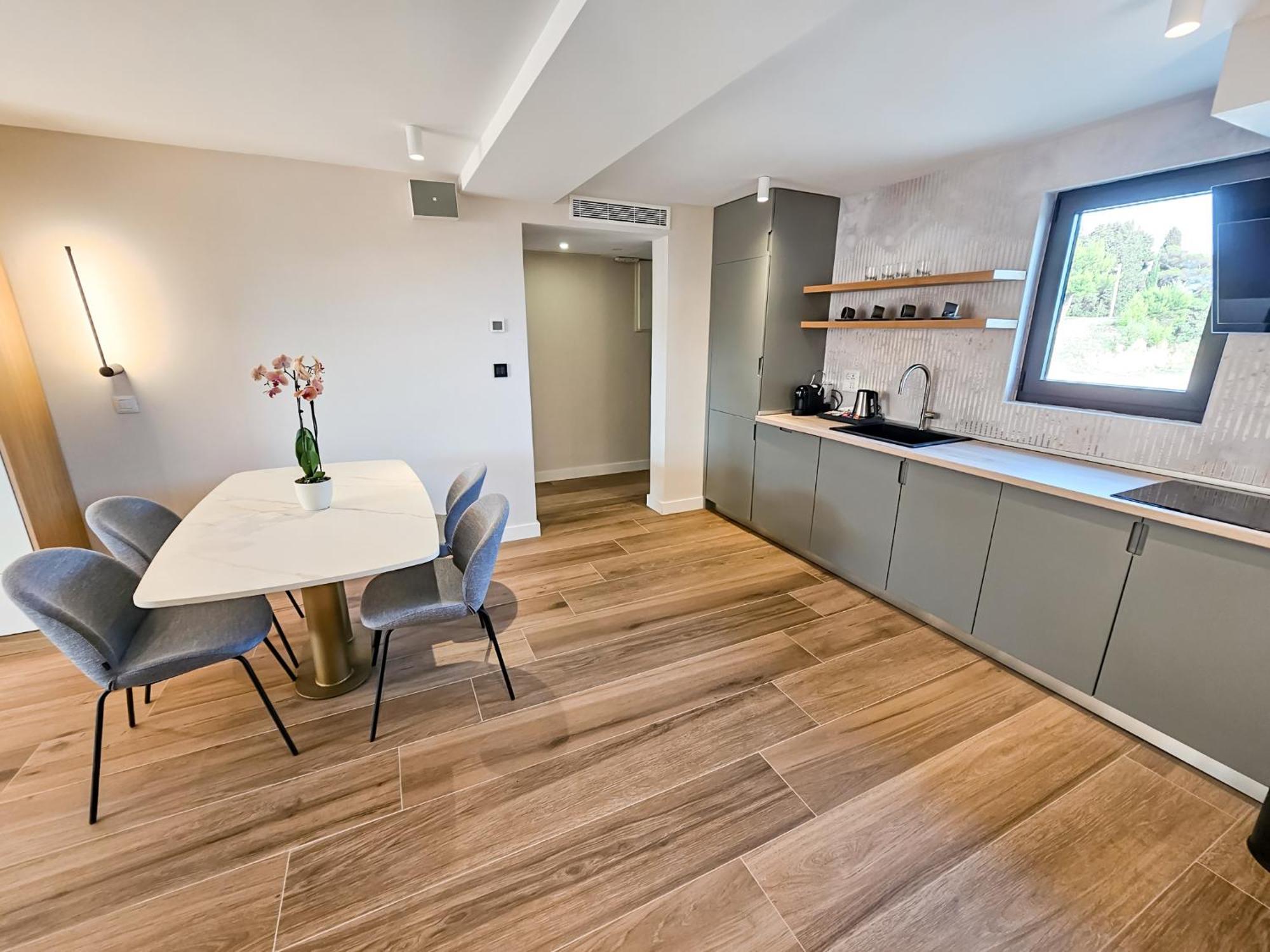The New Hotel Mediteran - Villa Edition Ulcinj Rum bild
