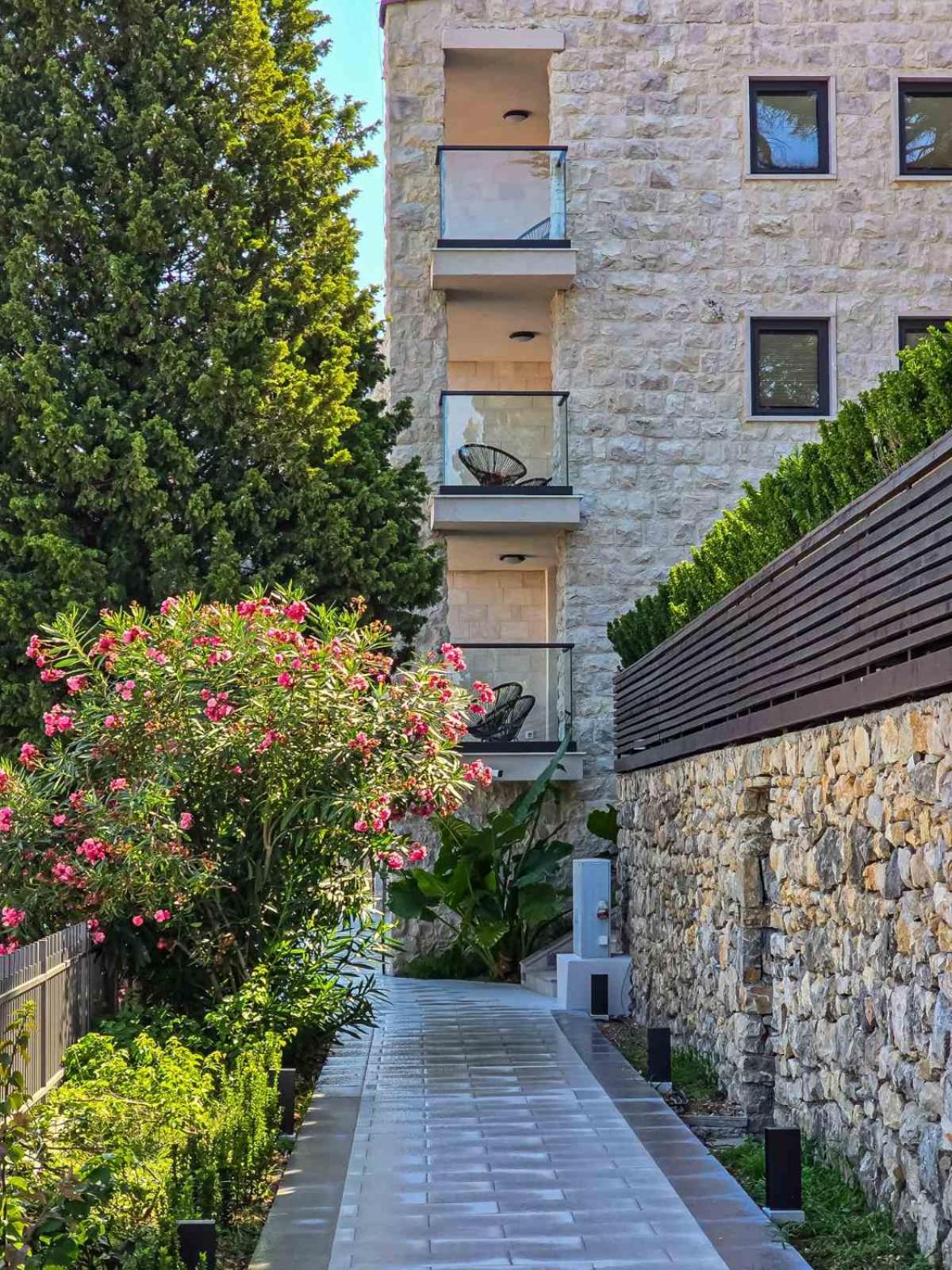 The New Hotel Mediteran - Villa Edition Ulcinj Exteriör bild
